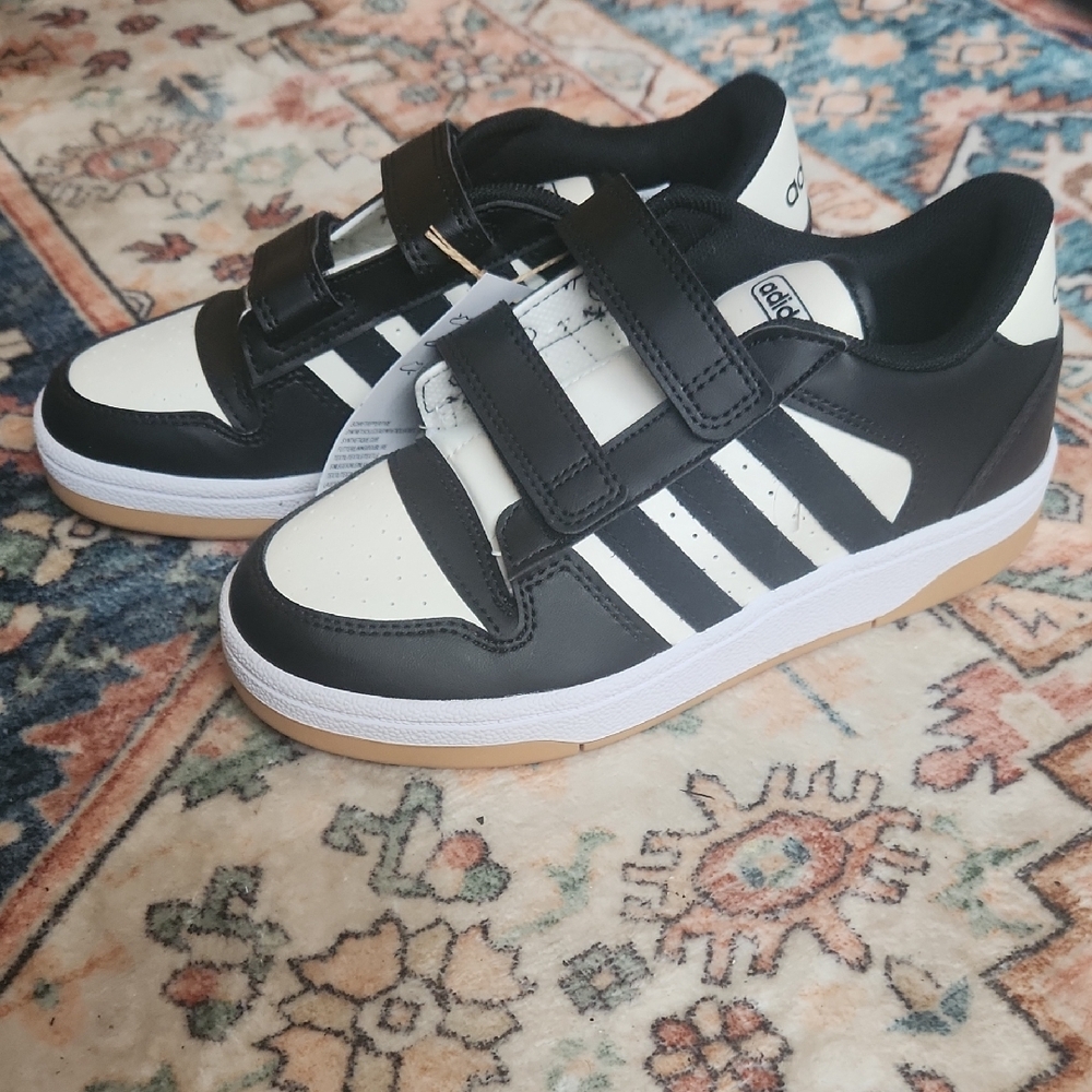 adidas Kids Black, White & Gum Velcro Low-Top Sneakers